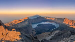 Mount Rinjani Trek